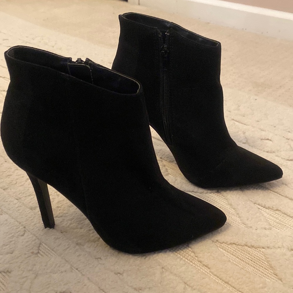 STILETTO BOOTIES worn once